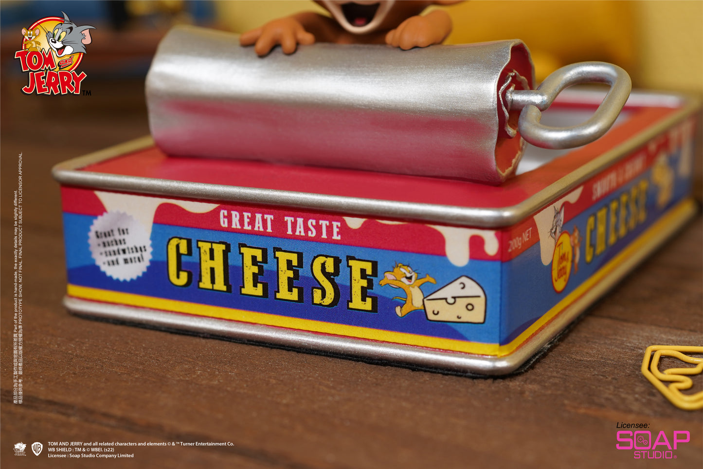 CA238 Tom and Jerry - Canned Jerry Paperclip Holder