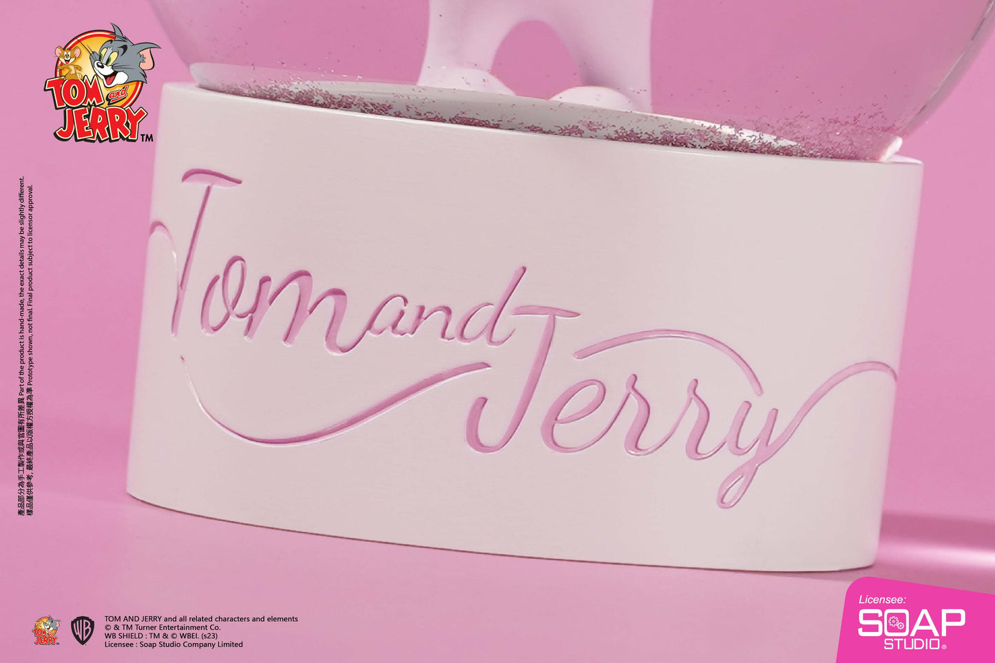 CA324 Tom and Jerry - Jerry Full of Love Snow Globe