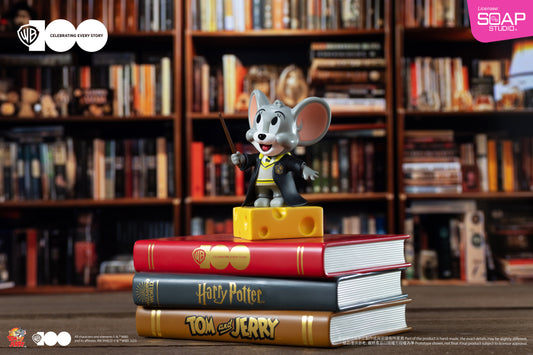 CA424  WB100TH Hufflepuff Nibbles Statue